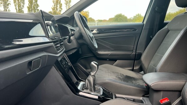Used Volkswagen T-Roc 2022 for sale - 76008026: Photo 28