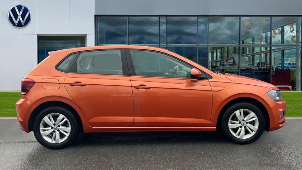 Used Volkswagen Polo 2019 for sale - 76691569: Photo 2