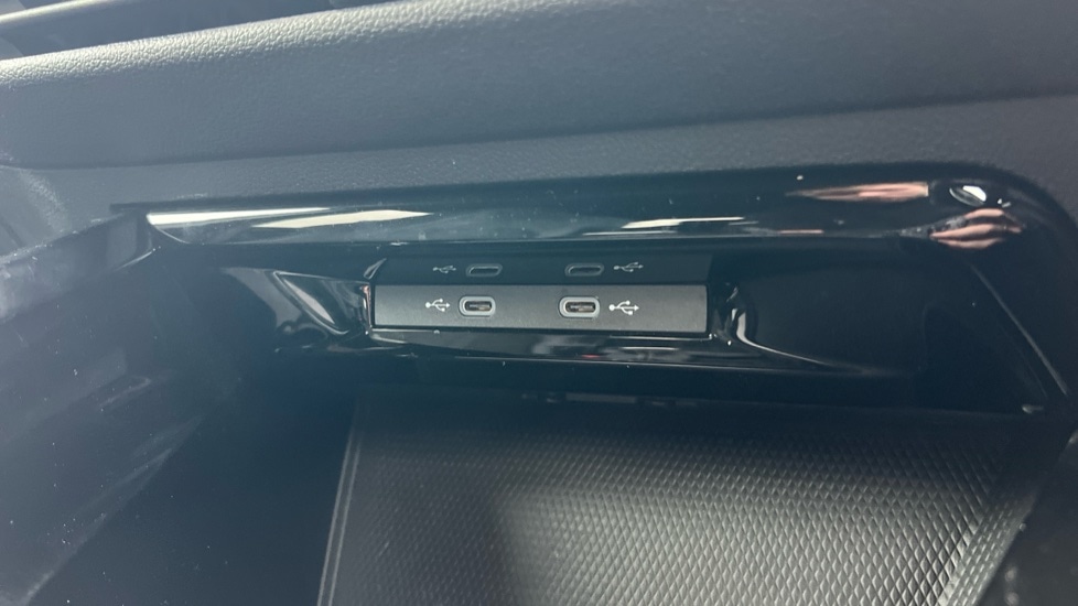 Used Volkswagen Golf 2023 for sale - 77055597: Photo 31