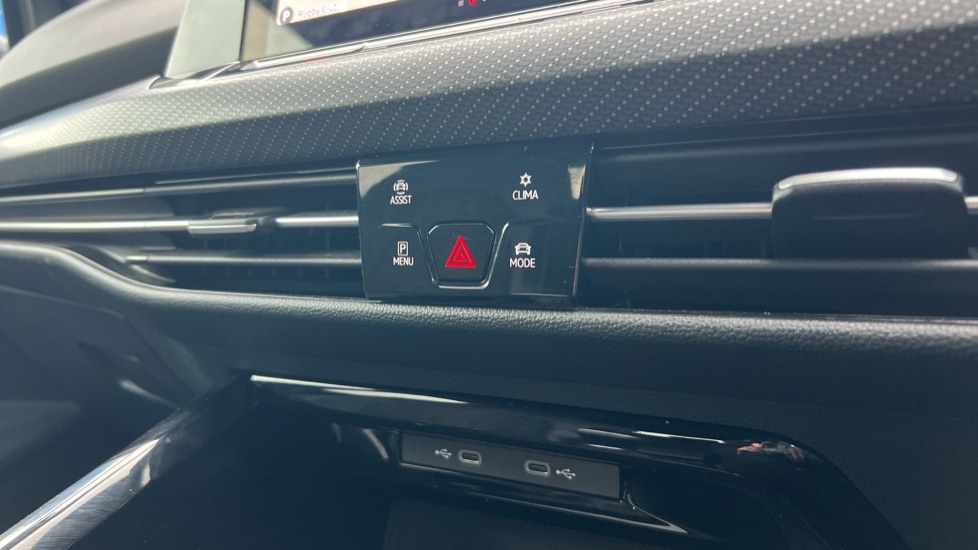 Used Volkswagen Golf 2023 for sale - 77055597: Photo 32