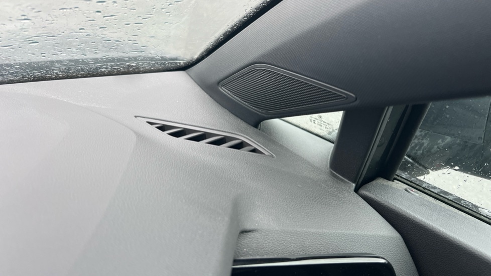 Used Volkswagen Golf 2023 for sale - 77055597: Photo 34