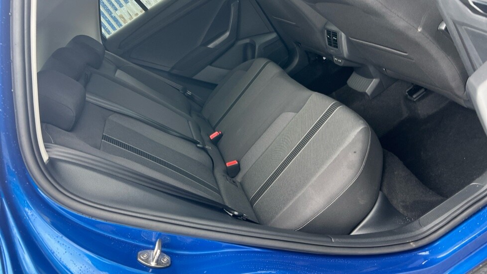 Used Volkswagen T-Roc 2025 for sale - 76533908: Photo 15