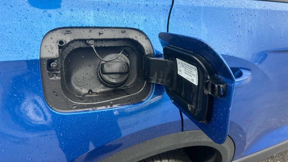 Used Volkswagen T-Roc 2025 for sale - 76533908: Photo 24