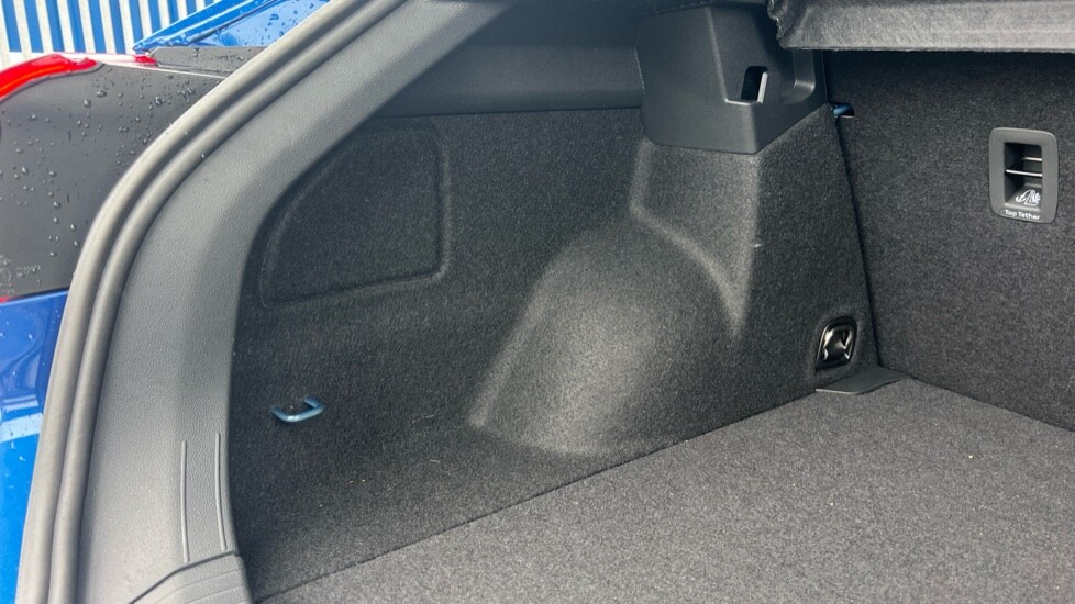 Used Volkswagen T-Roc 2025 for sale - 76533908: Photo 29