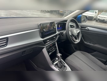 Used Volkswagen T-Roc 2025 for sale - 76533908: Photo