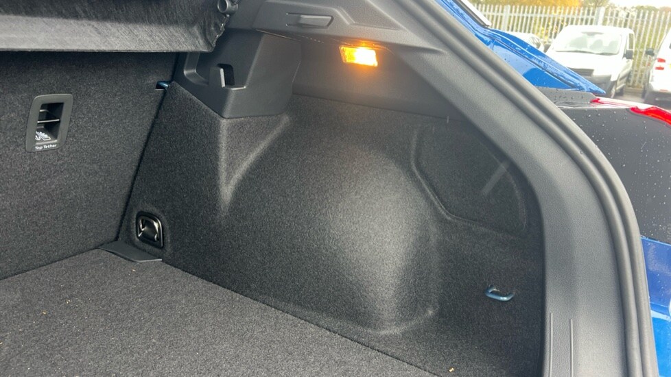 Used Volkswagen T-Roc 2025 for sale - 76533908: Photo 30