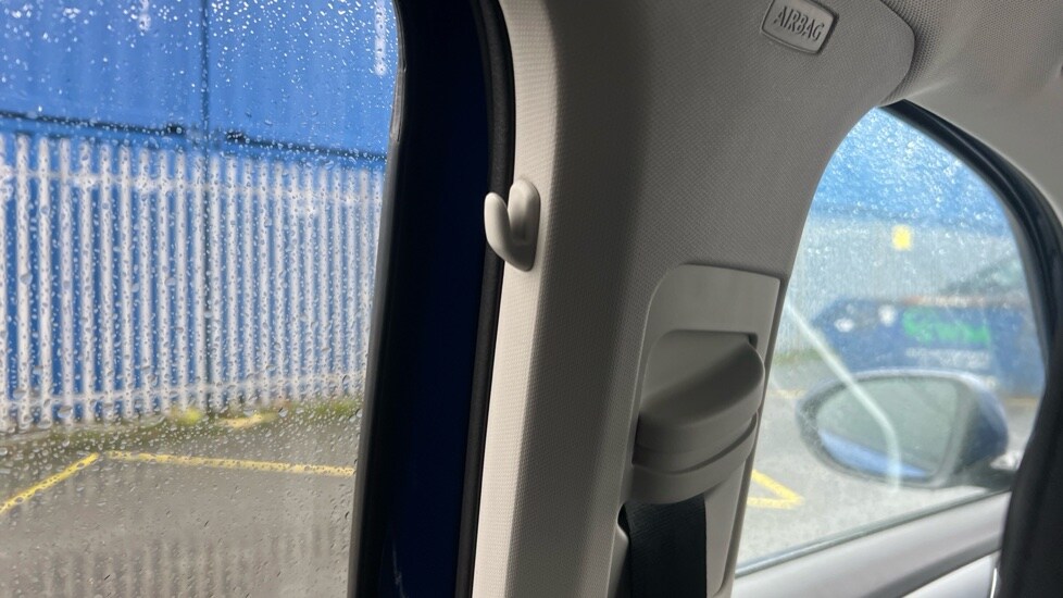 Used Volkswagen T-Roc 2025 for sale - 76533908: Photo 36