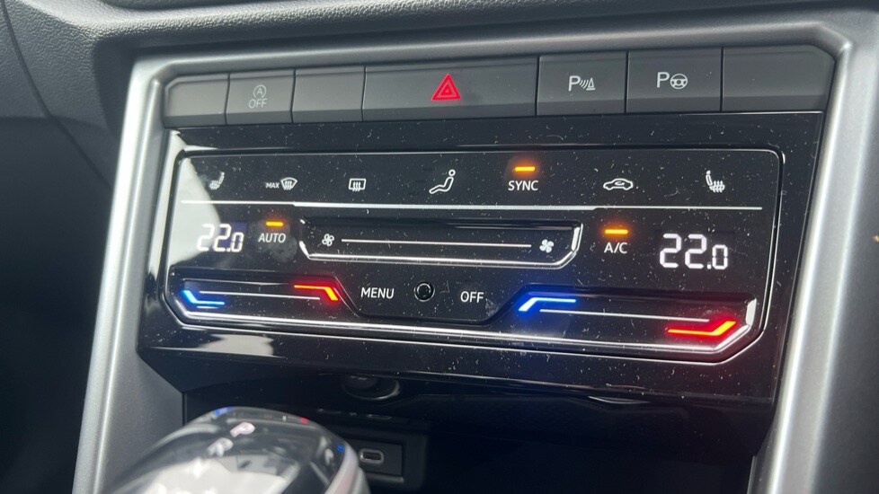 Used Volkswagen T-Roc 2025 for sale - 76533908: Photo 53