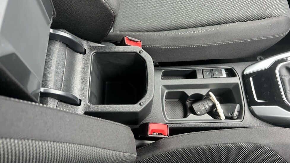 Used Volkswagen T-Roc 2025 for sale - 76533908: Photo 56