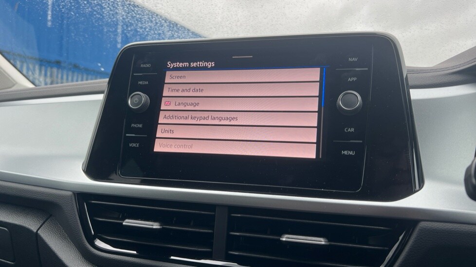 Used Volkswagen T-Roc 2025 for sale - 76533908: Photo 67