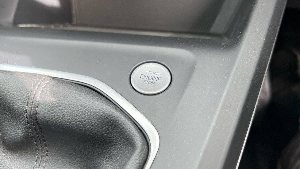 Used Volkswagen Golf 2024 for sale - 76161288: Photo 45