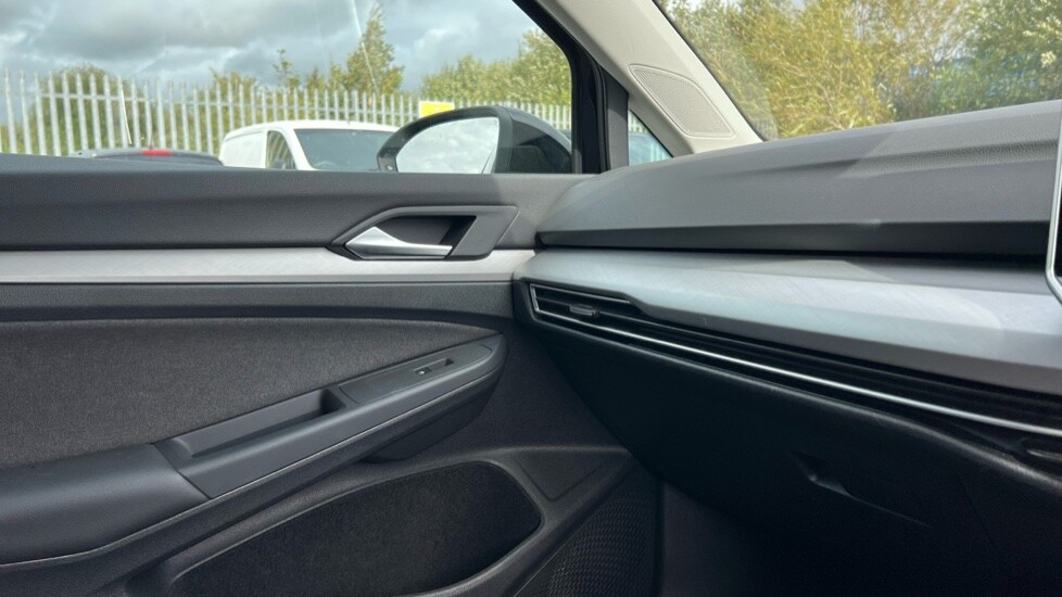 Used Volkswagen Golf 2024 for sale - 76161288: Photo 47