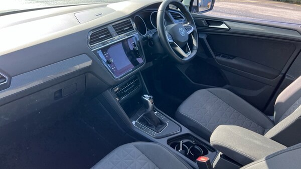 Used Volkswagen Tiguan 2022 for sale - 76216972: Photo 2