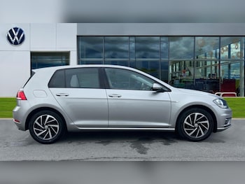 Used Volkswagen Golf 2019 for sale - 76475005: Photo