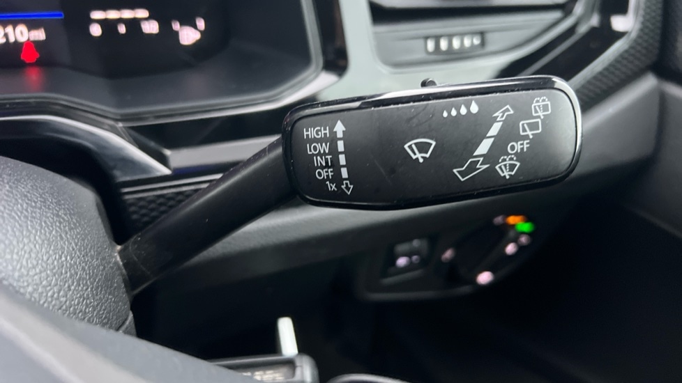 Used Volkswagen Polo 2023 for sale - 76749947: Photo 48