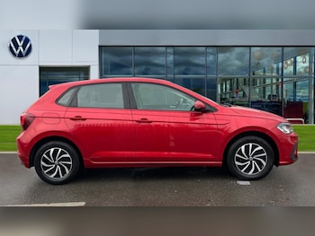 Used Volkswagen Polo 2023 for sale - 76749947: Photo