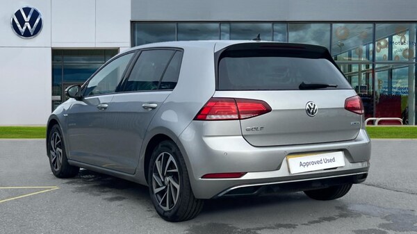 Used Volkswagen Golf 2019 for sale - 76066882: Photo 3