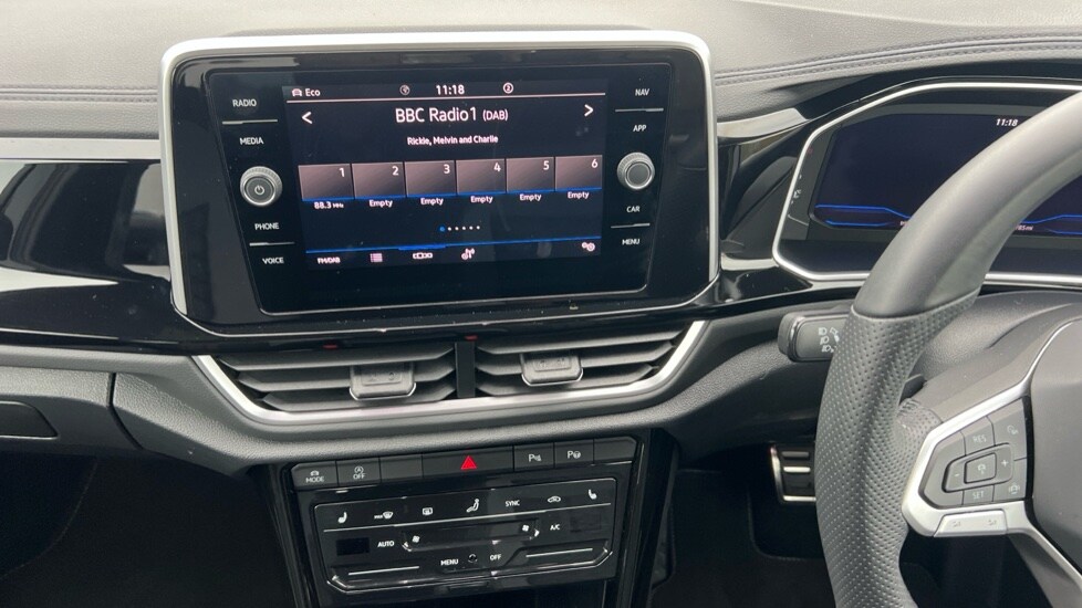 Used Volkswagen T-Roc 2025 for sale - 76438061: Photo 13