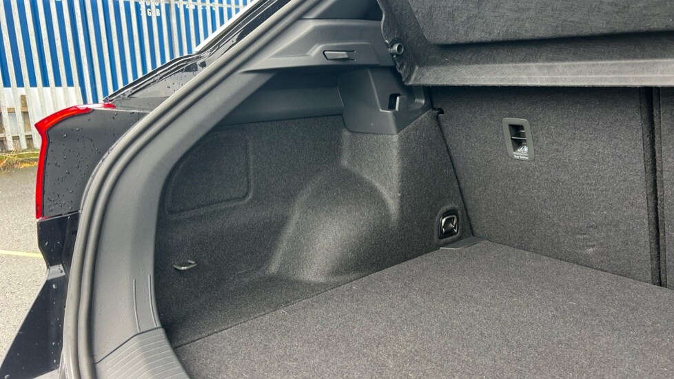 Used Volkswagen T-Roc 2025 for sale - 76438061: Photo 30