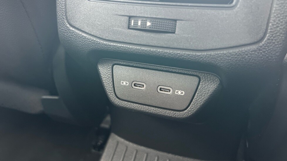 Used Volkswagen T-Roc 2025 for sale - 76438061: Photo 38