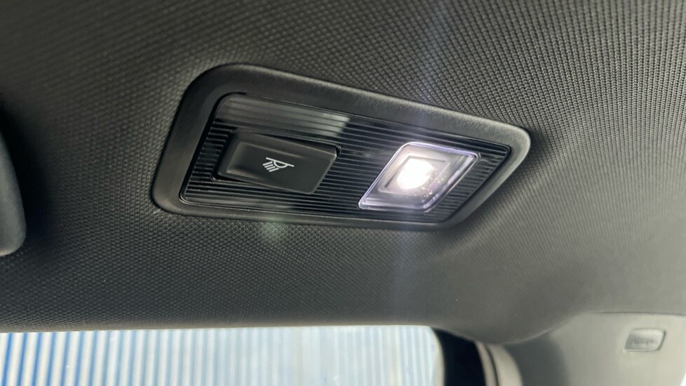 Used Volkswagen T-Roc 2025 for sale - 76438061: Photo 40