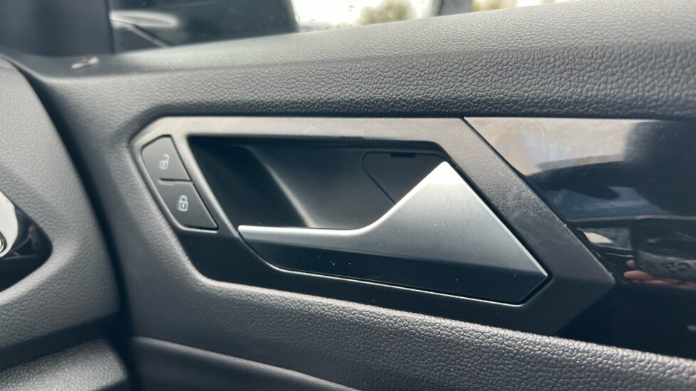 Used Volkswagen T-Roc 2025 for sale - 76438061: Photo 55