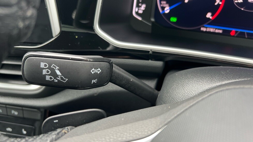 Used Volkswagen T-Roc 2025 for sale - 76438061: Photo 62