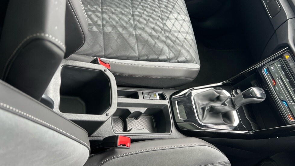 Used Volkswagen T-Roc 2025 for sale - 76438061: Photo 63