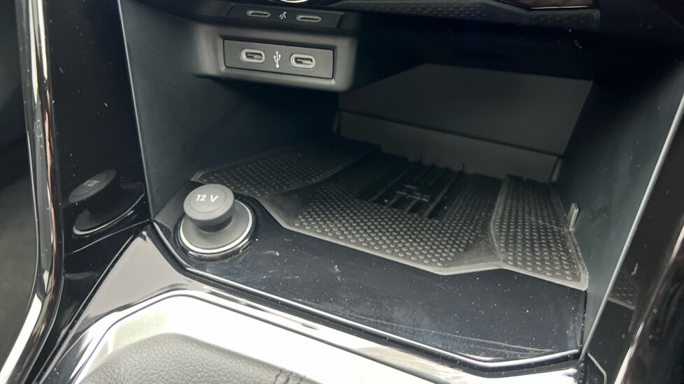 Used Volkswagen T-Roc 2025 for sale - 76438061: Photo 65