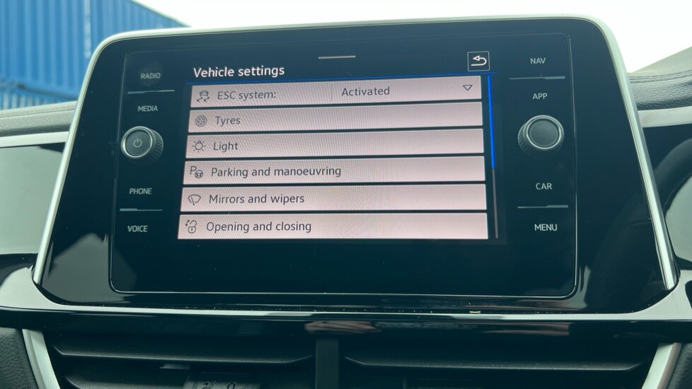 Used Volkswagen T-Roc 2025 for sale - 76438061: Photo 67