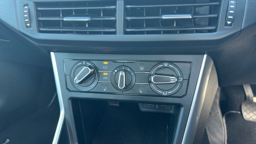 Used Volkswagen Polo 2022 for sale - 75534240: Photo 34