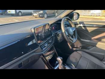 Used Volkswagen T-Roc 2024 for sale - 73714999: Photo
