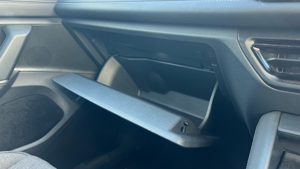 Used Volkswagen Tiguan 2024 for sale - 76540054: Photo 63