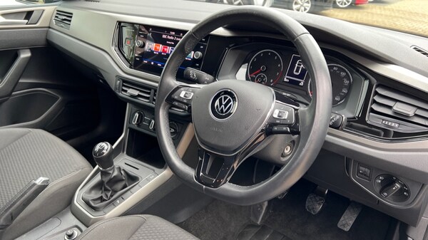 Used Volkswagen Polo 2021 for sale - 76015113: Photo 6