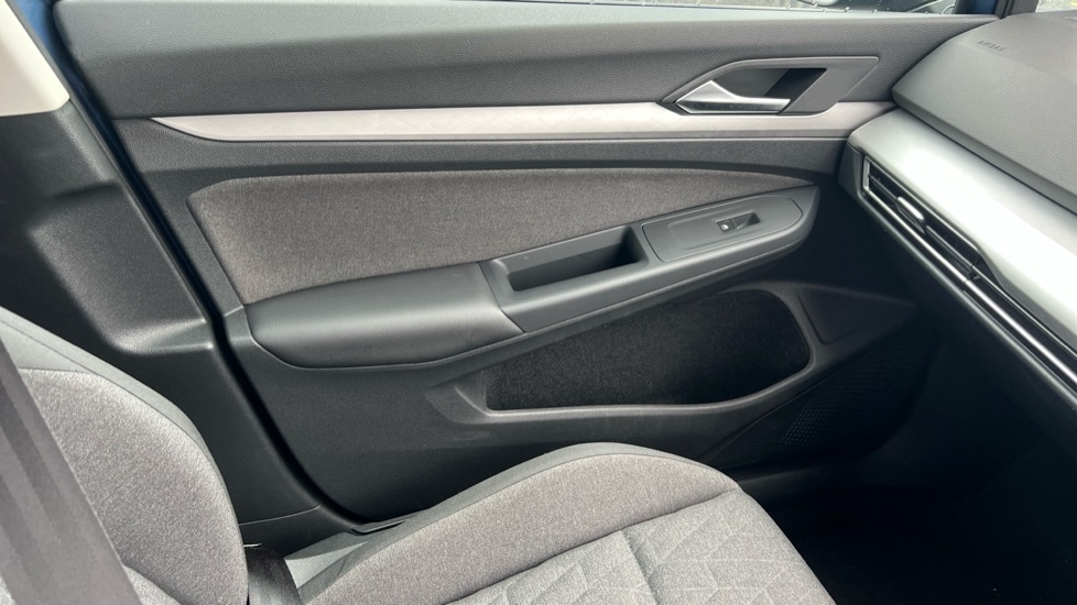 Used Volkswagen Golf 2024 for sale - 76438200: Photo 59