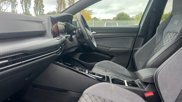 Used Volkswagen Golf 2024 for sale - 76015108: Photo 28