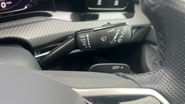Used Volkswagen Golf 2024 for sale - 76015108: Photo 32