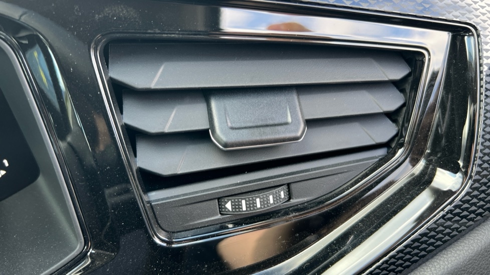 Used Volkswagen Taigo 2025 for sale - 76888849: Photo 45