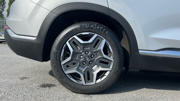 Used Hyundai Santa Fe 2023 for sale - 75443289: Photo 17