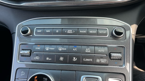 Used Hyundai Santa Fe 2023 for sale - 75443289: Photo 34