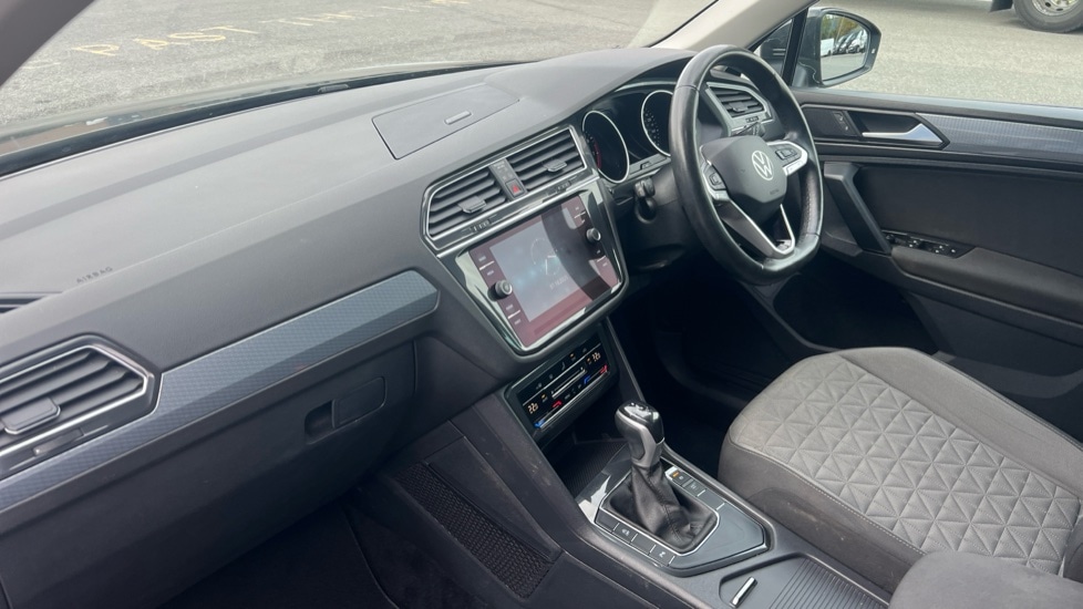 Used Volkswagen Tiguan 2022 for sale - 76475149: Photo 2