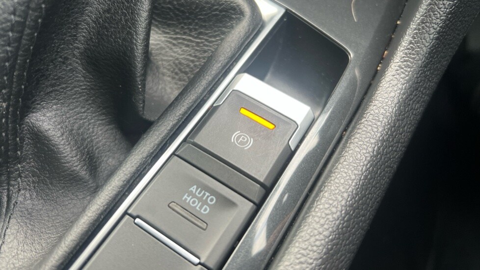 Used Volkswagen Tiguan 2022 for sale - 76475149: Photo 64