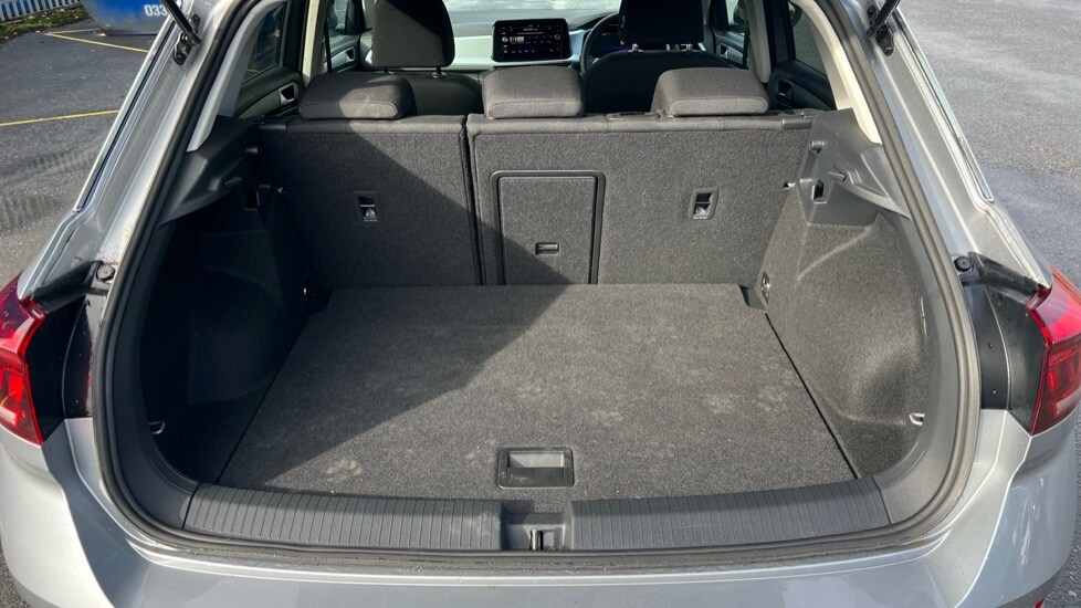 Used Volkswagen T-Roc 2025 for sale - 75472693: Photo 45