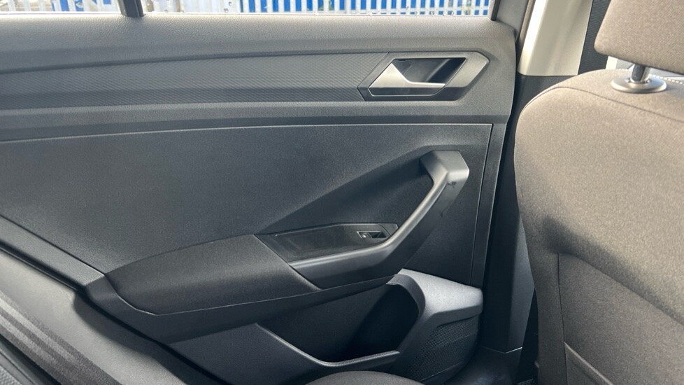 Used Volkswagen T-Roc 2025 for sale - 75472693: Photo 49