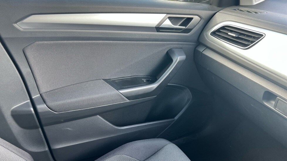 Used Volkswagen T-Roc 2025 for sale - 75472693: Photo 64