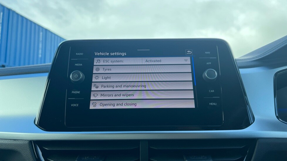 Used Volkswagen T-Roc 2025 for sale - 75472693: Photo 67