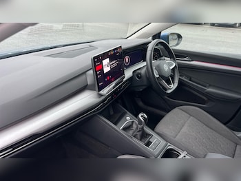 Used Volkswagen Golf 2024 for sale - 76438065: Photo