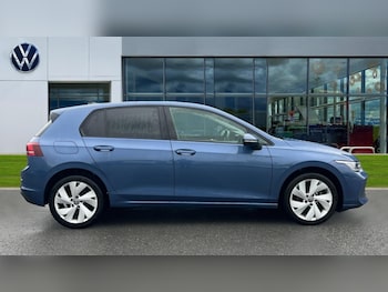 Used Volkswagen Golf 2024 for sale - 76438065: Photo