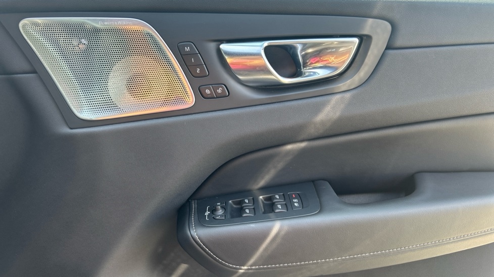 Used Volvo XC60 2024 for sale - 76563888: Photo 15