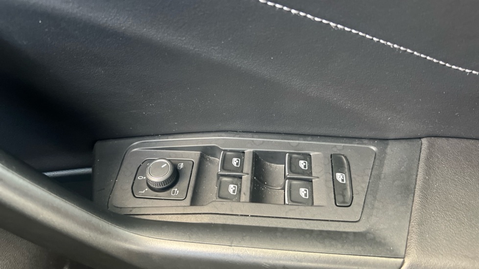 Used Volkswagen T-Roc 2022 for sale - 76311937: Photo 70